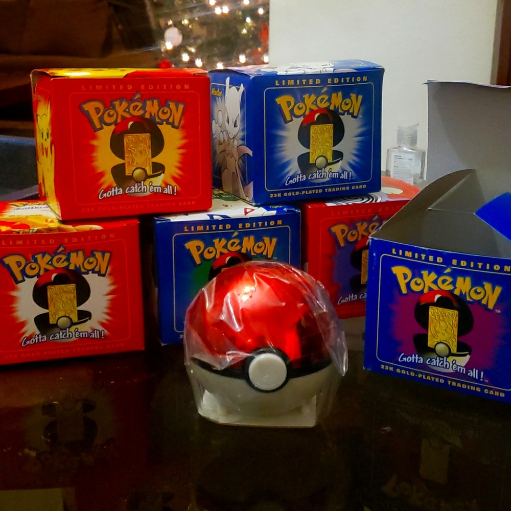 6 limited edition Pokémon 23k  gold plated trading